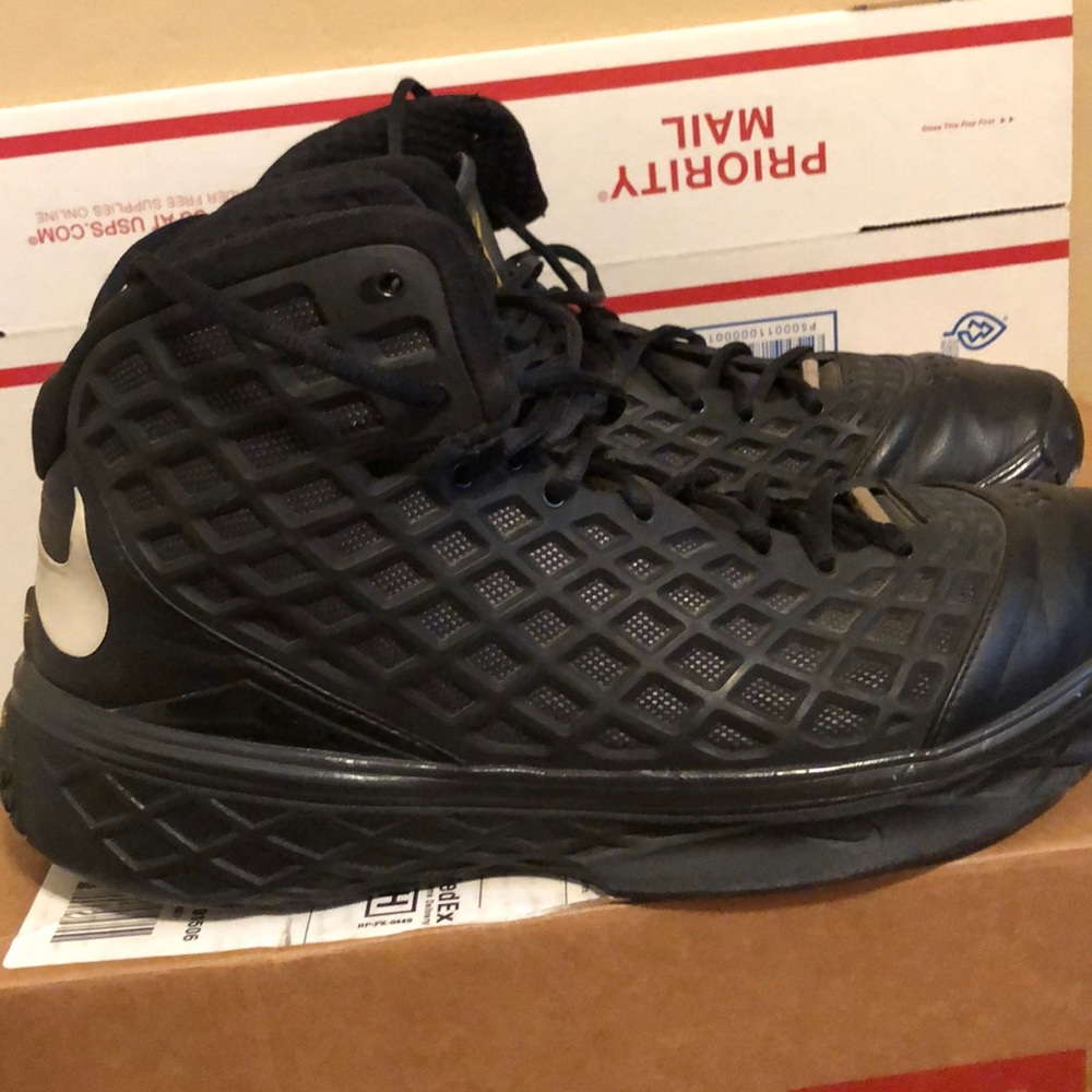Kobe 3 orca
